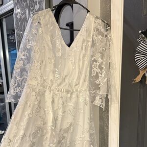 Elegant White Lace Dress